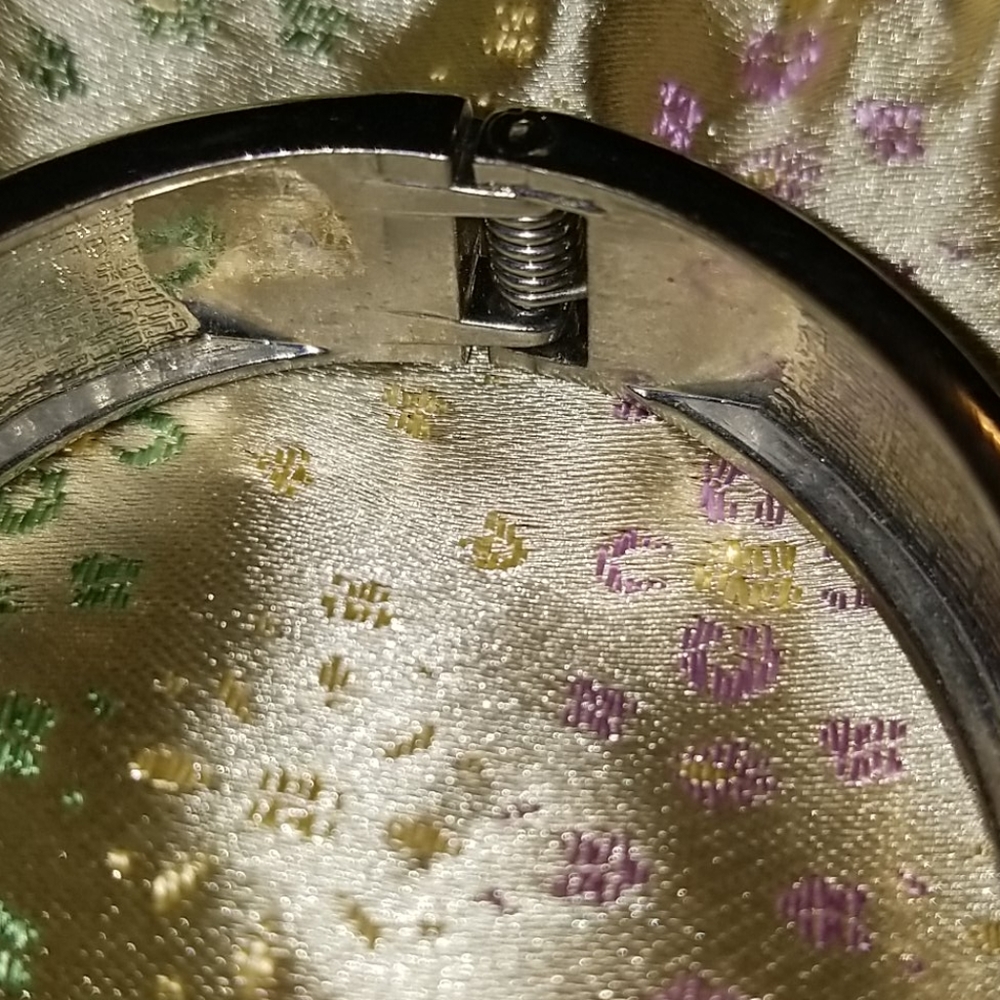 Bracelet - Picture 3 of 3